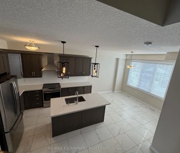 445 Ontario Street S #35 - Photo 6