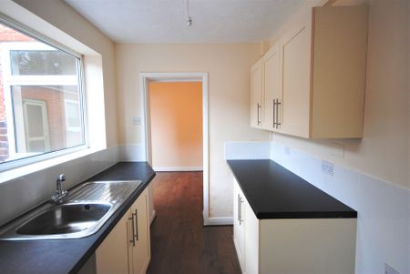 2 bedroom mid-terrace to rent Juddfield Street, Haydock, St. Helens, WA11 - Photo 5