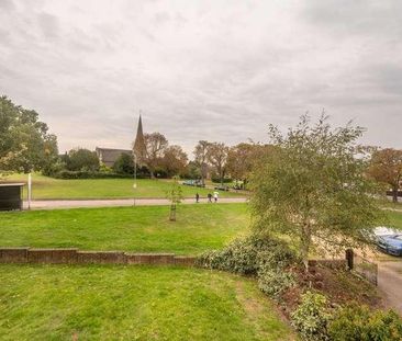 Woodford Green, Chigwell, IG8 - Photo 5