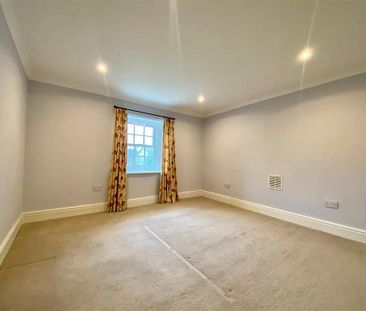 4 bedroom detached house to rent - Photo 6