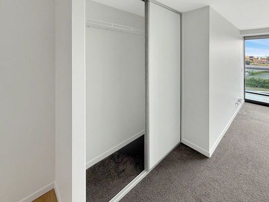 Modern 2-Bed, 2-Bath Apartment in Prime Manukau - Photo 1