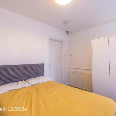 22 The Crescent - Photo 1