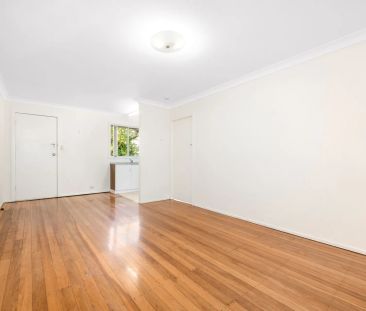 Spacious Unit in the Heart of Coorparoo - Photo 4