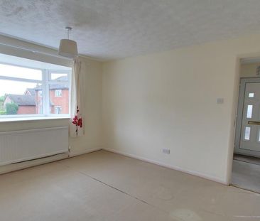 3 bedroom detached bungalow to rent - Photo 3