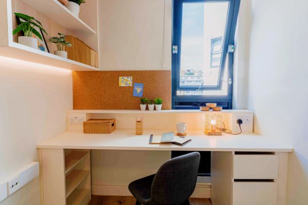 Silver En Suite - Photo 1