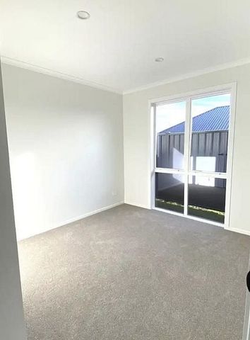 A brand new 3 bedroom houses in Golden Sands - Photo 2