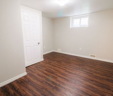 89 Clarendon Ave, Hamilton - 2 Bedroom Lower Unit - Photo 4