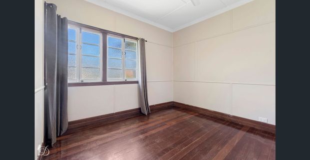 Large Dining Area - Photo 1