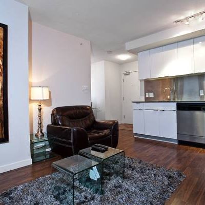 AVAILABLE December 1st- PET WELCOME FURNISHED 2 BEDROOM @ 788 Hamilton - Photo 4