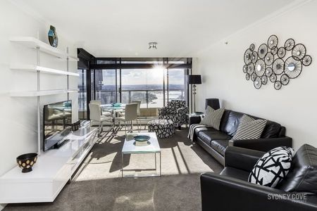 TWO BEDROOM APARTMENT WITH STUNNING VIEWS | Furnished - Photo 2
