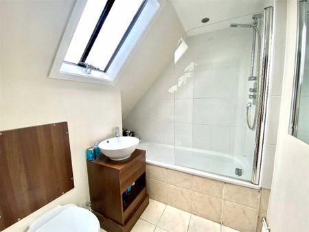 2 bedroom apartment to rent - Photo 5