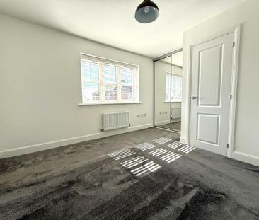 2 bedroom townhouse to rent - Photo 3