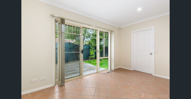 Stylish and Spacious Unit in Coveted Ringwood Locale - Photo 1