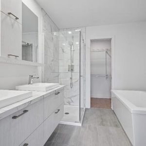 1 CH - 1 SDB - Bromont - $1,610 /mo - Photo 2