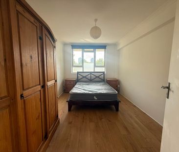 3 Bed Flat, President House, EC1V - Photo 6