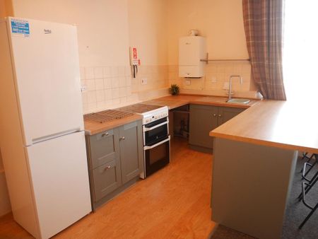 2 bedroom flat to rent - Photo 4