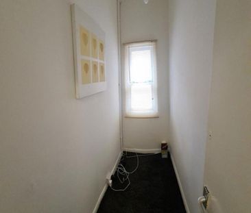 6 bedroom house to rent - Photo 3