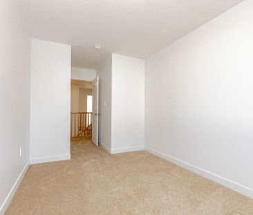 For Lease - 26 Oak Forest Common Crescent, Cambridge, Ontario - Photo 1