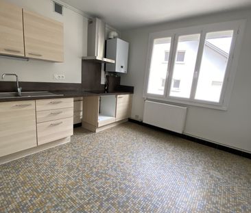 Location Appartement 4 pièces 80m² RODEZ 12000 - Photo 1