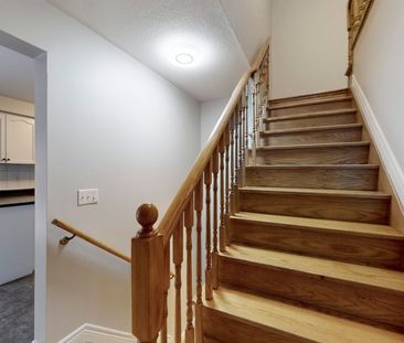 For Lease - 4 Slessor Lane, Brampton, Ontario - Photo 6