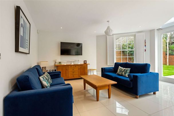 Four bedroom home built by award-winning Alfred Homes. - Photo 1