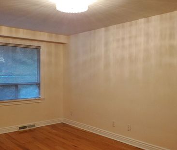 For Lease - 6 Restwell Crescent, Toronto, Ontario - Photo 1