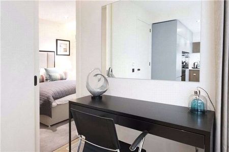 Beautiful third-floor apartment in the heart of St James's - Photo 5