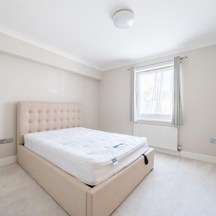 Hartfield Crescent, Wimbledon SW19 - Photo 1