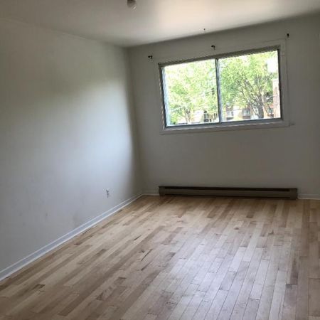 5 1/2 à louer - Photo 3