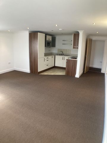 2 bedroom apartment to rent - Photo 3
