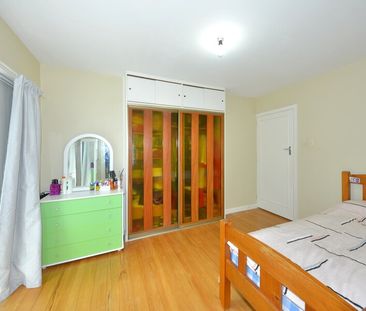 SOCKBURN – TWO BEDROOMS + OFFICE/NURSERY – - Photo 4