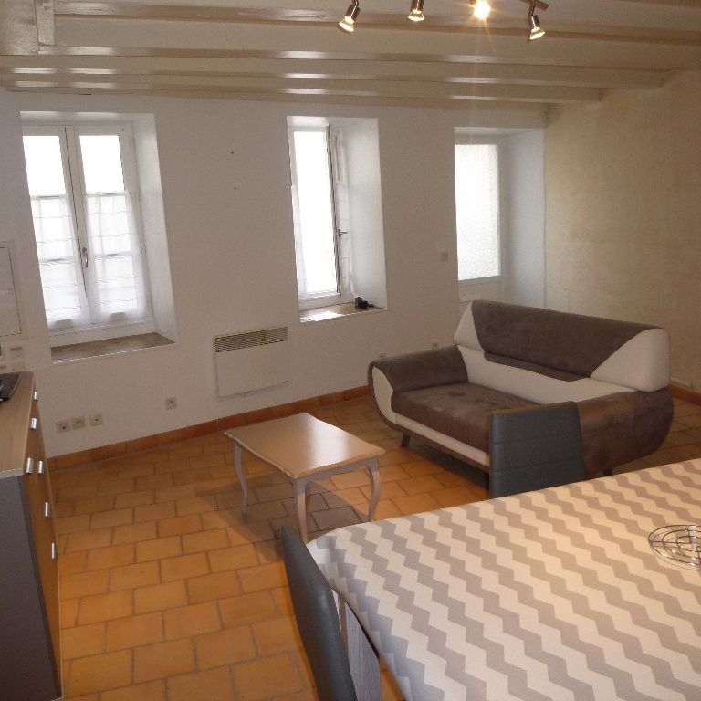 Location Maison 2 pièces 58m² COGNAC 16100 - Photo 1