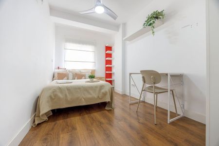 Carrer Guillén Escrivà, Valencia, Valencian Community 46011 - Photo 5