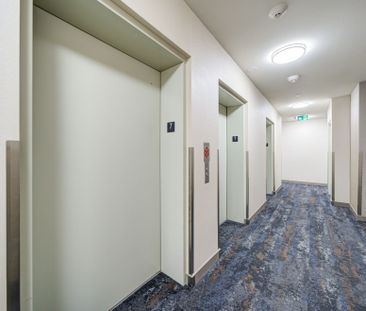 For Lease - 4055 Parkside Village Drive Unit# 721, Mississauga, Ont... - Photo 2