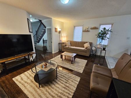 For Lease - 5260 Mcfarren Boulevard Unit# 89, Mississauga, Ontario - Photo 2