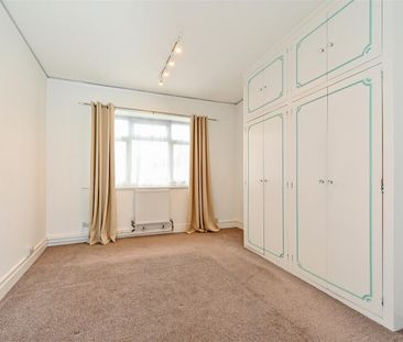 Winchelsea Gardens, Worthing, BN11 5DD - Photo 1