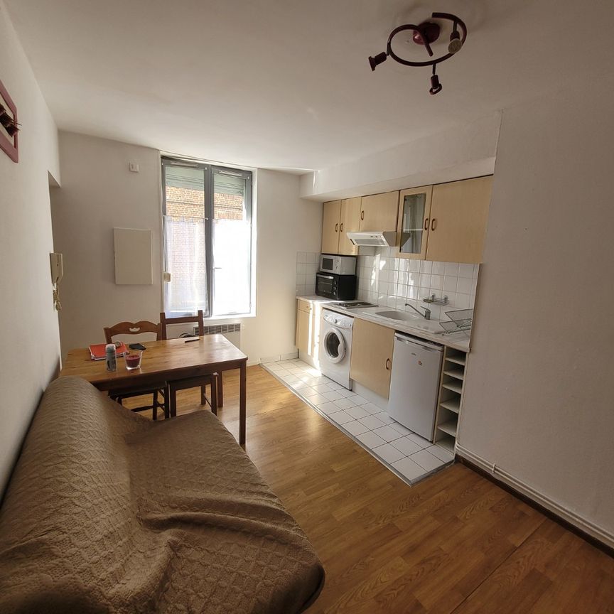 Location Appartement 1 pièce 22m² LILLE 59000 - Photo 1