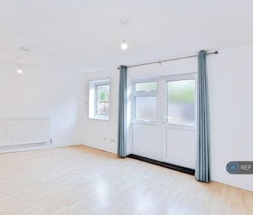 4 bedroom terraced house to rent - Photo 1