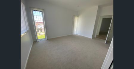 Stunning 3-Bedroom Villa in an Exclusive Complex - Photo 3