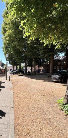 Dorpsplein - Photo 1