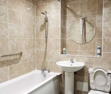 Room in a Shared Flat, Keith Court, G11 - Photo 4