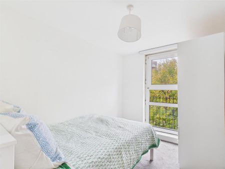 4 bedroom property to rent - Photo 3