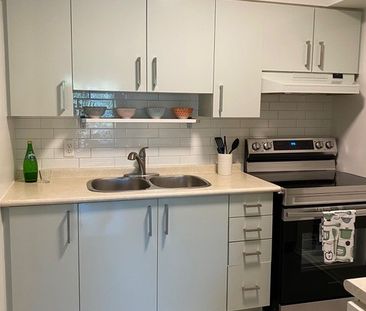 406-316 Kingsdale Avenue, Kingston, ON K7M 8S2 - Photo 2