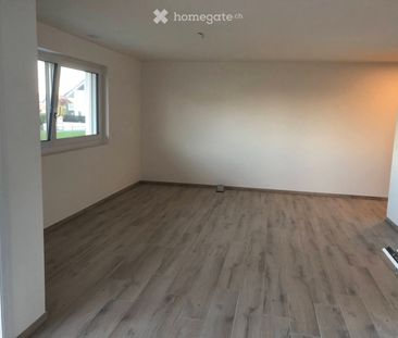 Charmant 2.5 pièces moderne avec balcon, vue dégagée à Gimel - Photo 1