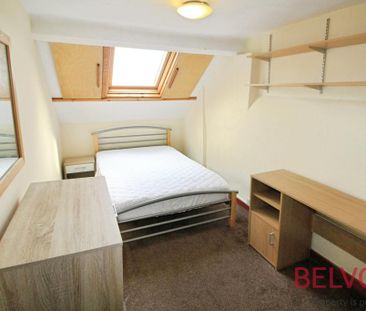 3 bedroom flat to rent - Photo 6