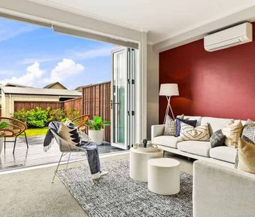 Hobsonville, 3 Bedrooms, $770 - Photo 3