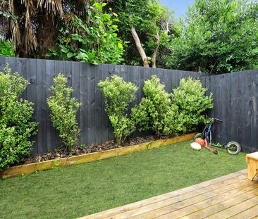 Modern Townhouse Living - Photo 6