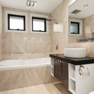 Stylish and Spacious Home with Solar and Brand New Flooring in Heart of Aberfeldie - Photo 2