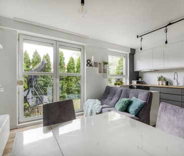3 POK, 2 OGRÓDKI, KLIMA, GARAŻ, YES FOR PETS! 50.6 m² - Photo 2