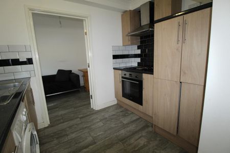1 bedroom flat to rent - Photo 3